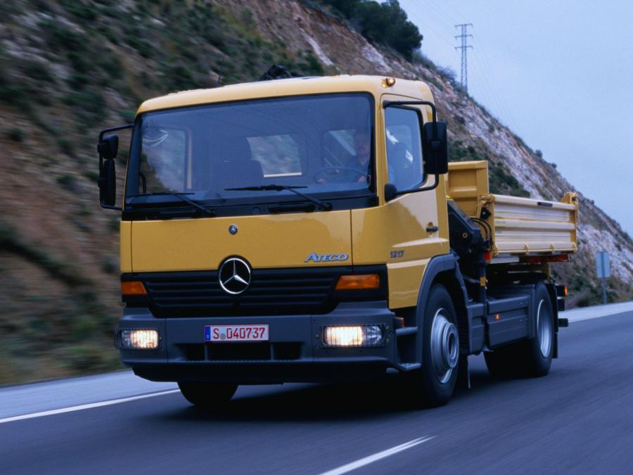  Mercedes-Benz Atego 1217 1998 года  (фото 1 из 7)
